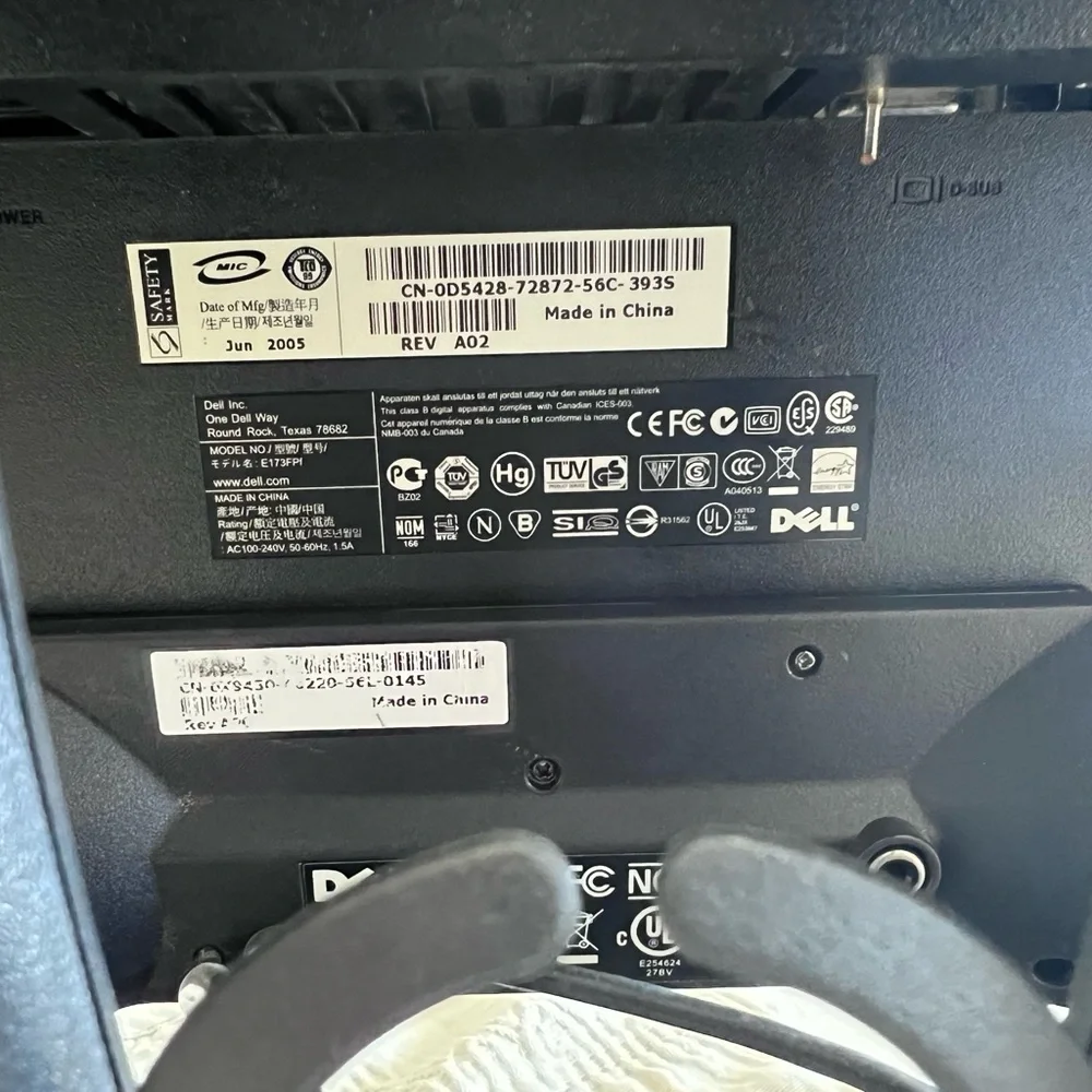 DELL E173FPf Flat Screen LCD Monitor w/ Stand & Power Cord 17” AS501 FC